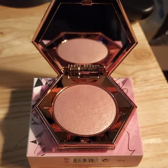 Fenty Beauty Diamond Bomb All-Over Diamond Veil - Pink - Picture 7 of 11